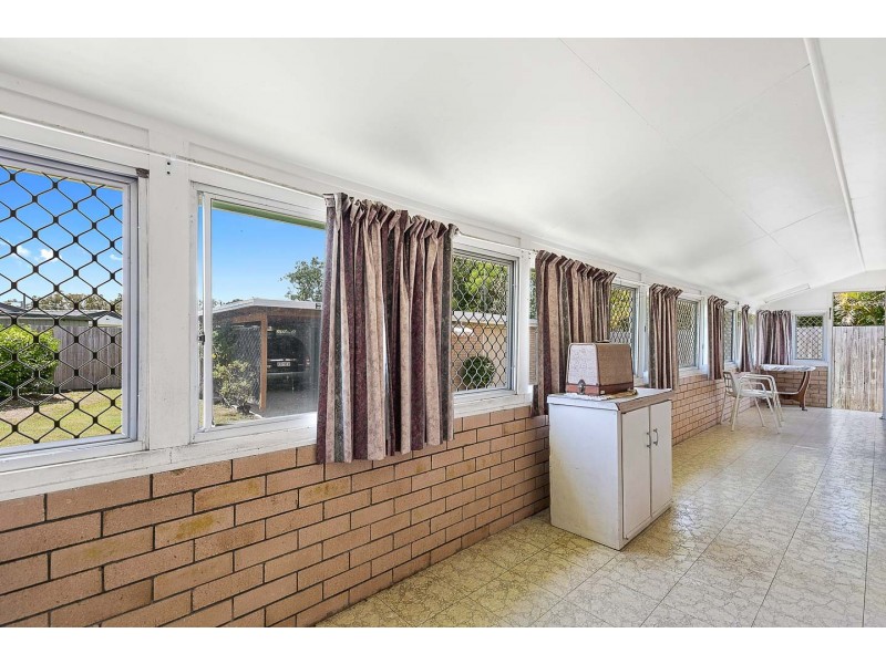 114 Long, Point Vernon QLD 4655