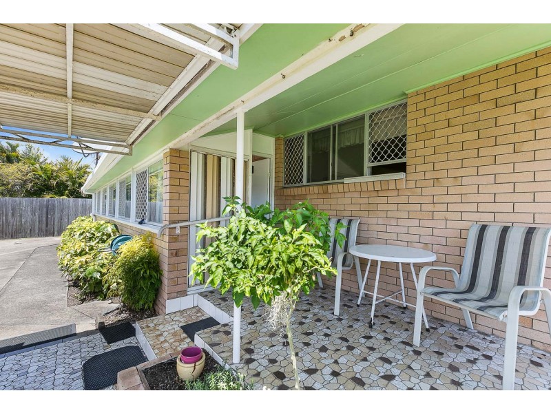 114 Long, Point Vernon QLD 4655