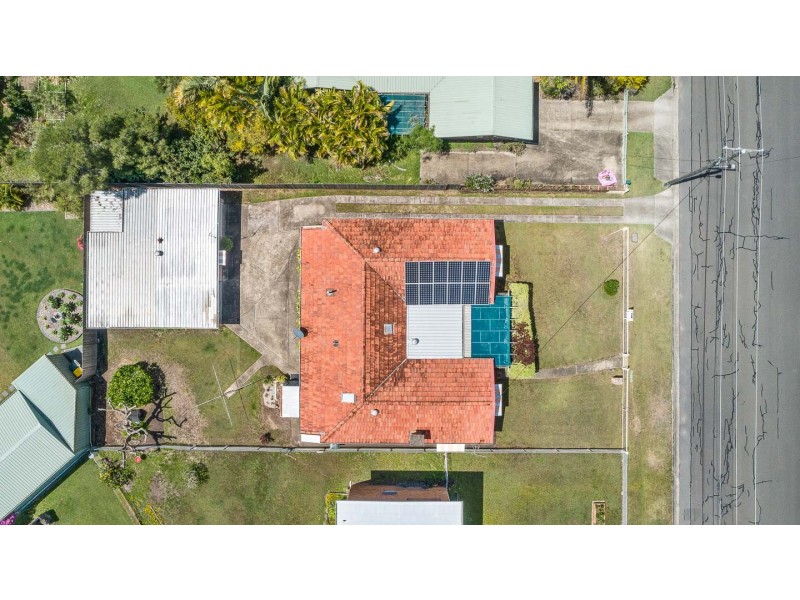 114 Long, Point Vernon QLD 4655