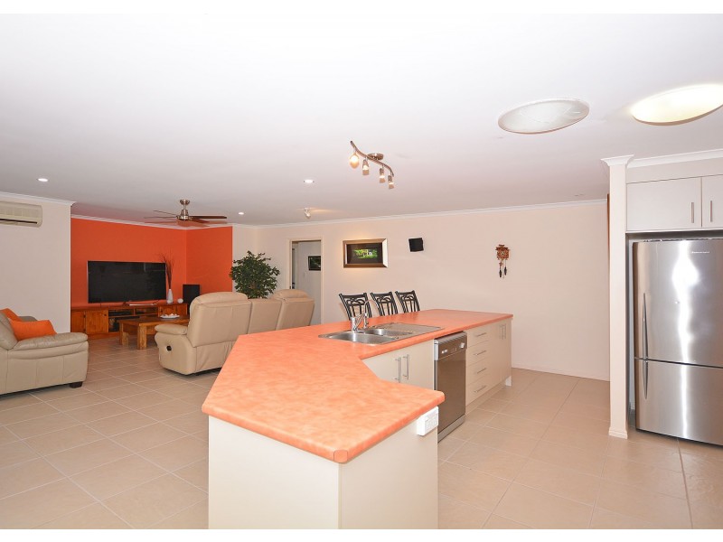 6 Bryan Court, Burrum Heads QLD 4659
