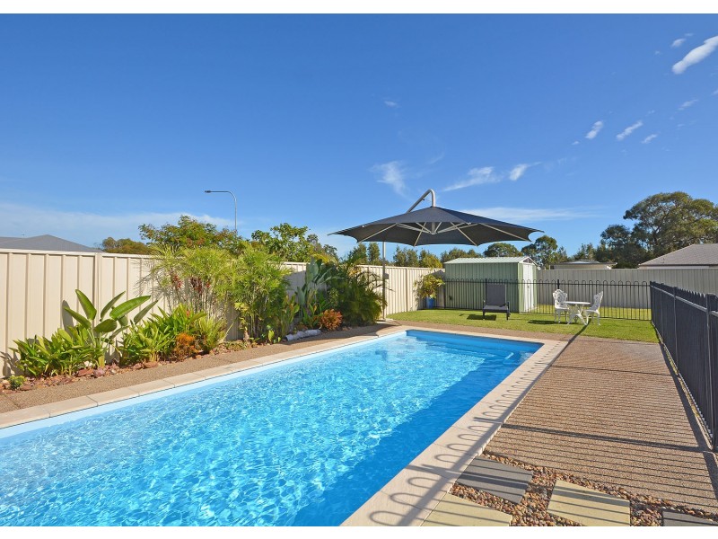 6 Bryan Court, Burrum Heads QLD 4659