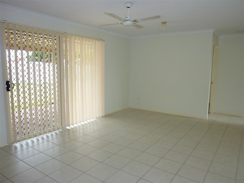 10 SPOONBILL WAY, Eli Waters QLD 4655