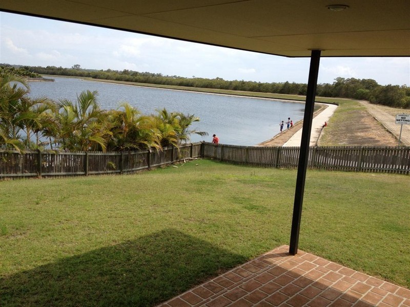 8 WHISTLER COURT, Eli Waters QLD 4655