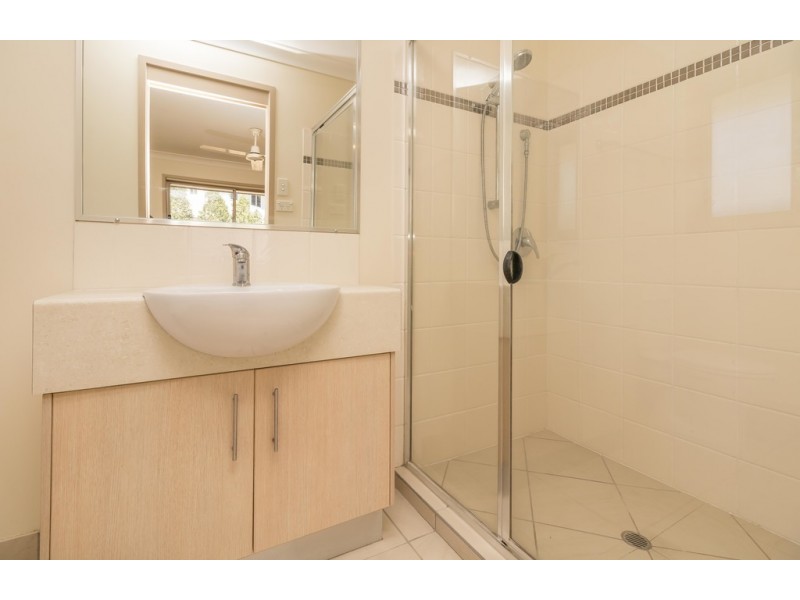 2/36A Tavistock Street, Torquay QLD 4655