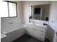 2 Mia Crt, Nikenbah QLD 4655
