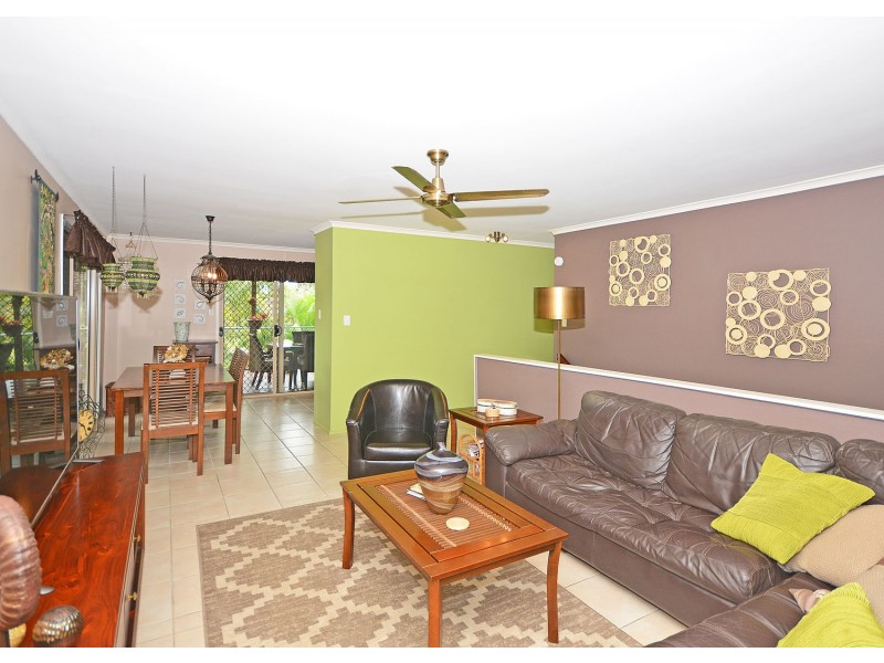 15 Hayworth Street, Point Vernon QLD 4655