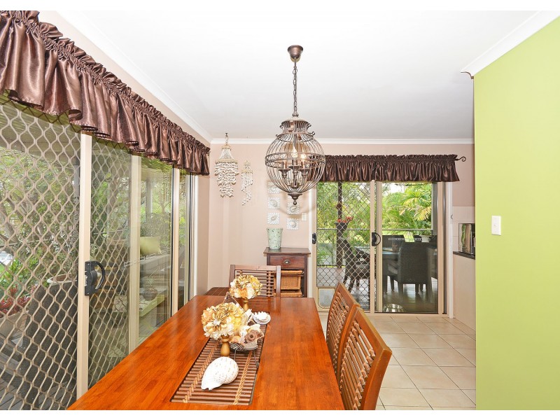 15 Hayworth Street, Point Vernon QLD 4655