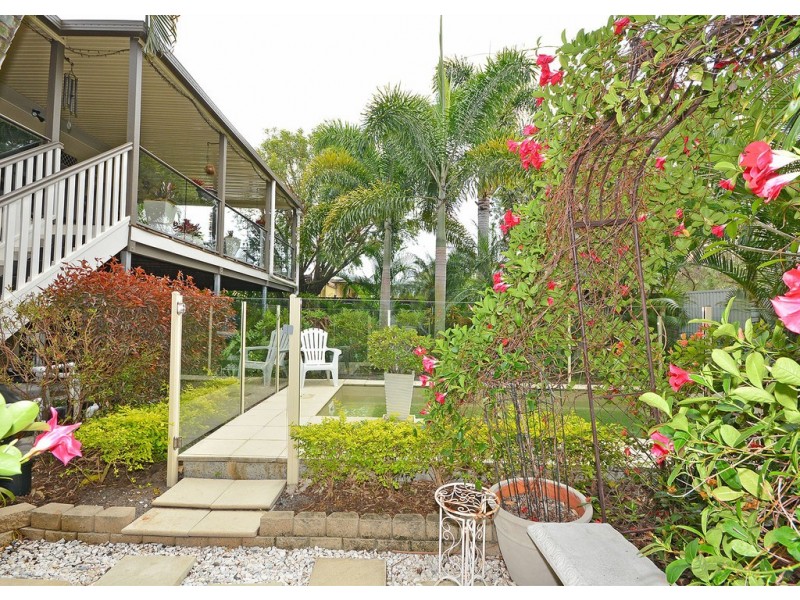 15 Hayworth Street, Point Vernon QLD 4655