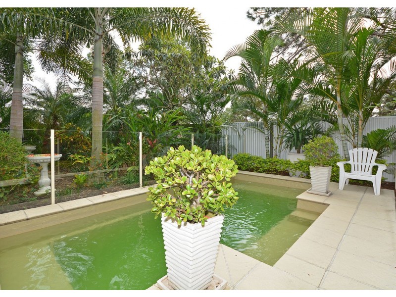 15 Hayworth Street, Point Vernon QLD 4655