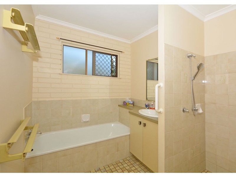 4 Palm Court, Pialba QLD 4655