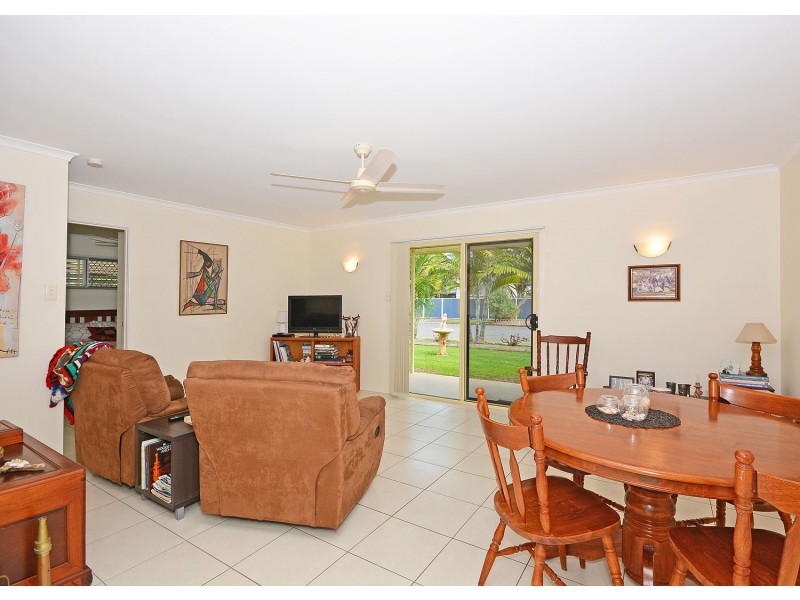 6 Gibbs Street, Urangan QLD 4655
