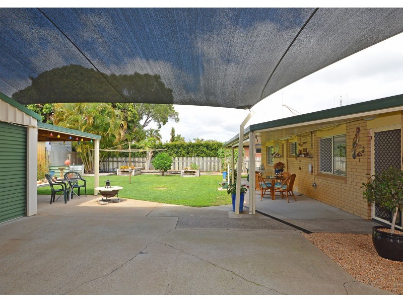 6 Gibbs Street, Urangan QLD 4655