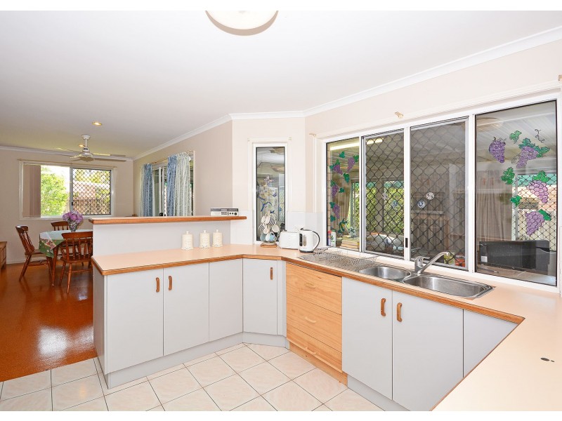 27 Bauhinia Drive, Kawungan QLD 4655