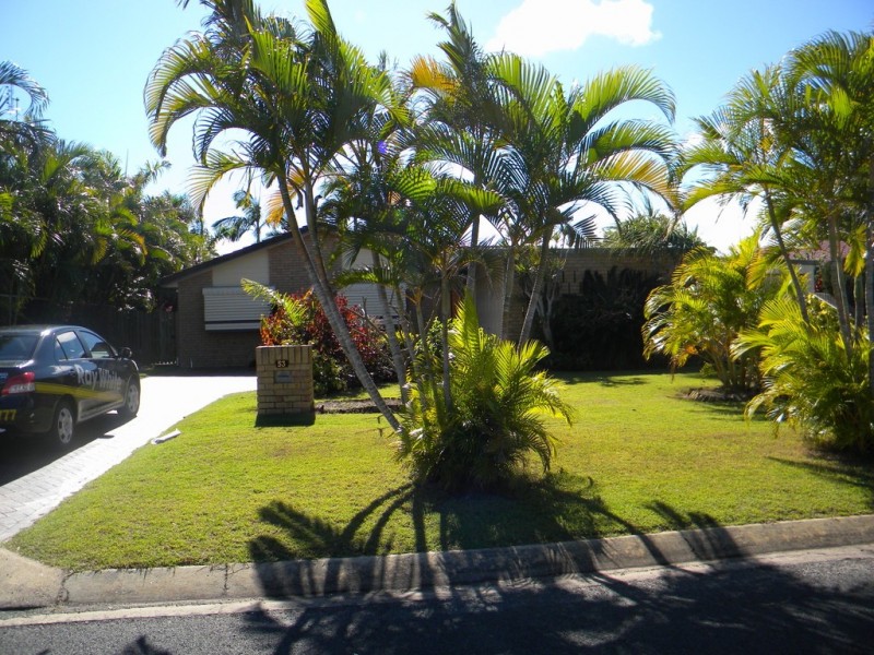 53 South Street, Urangan QLD 4655