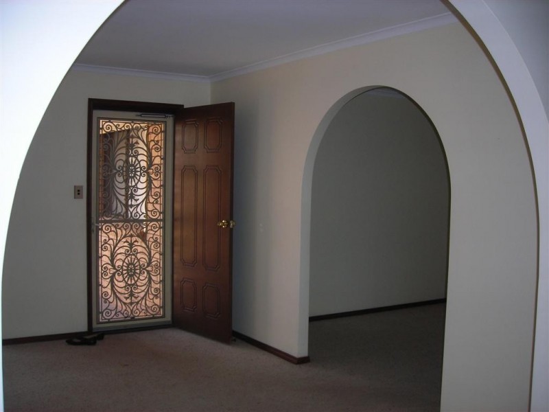 53 South Street, Urangan QLD 4655