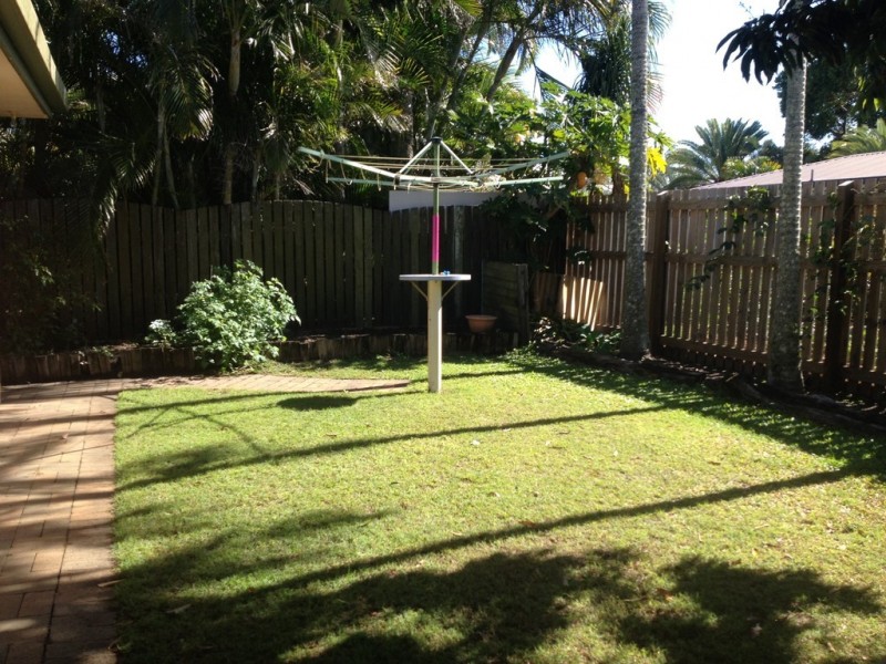 53 South Street, Urangan QLD 4655