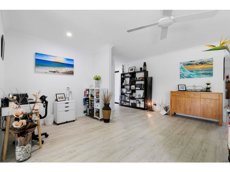 52 Ann Street, Torquay QLD 4655