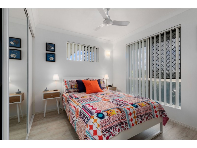 52 Ann Street, Torquay QLD 4655