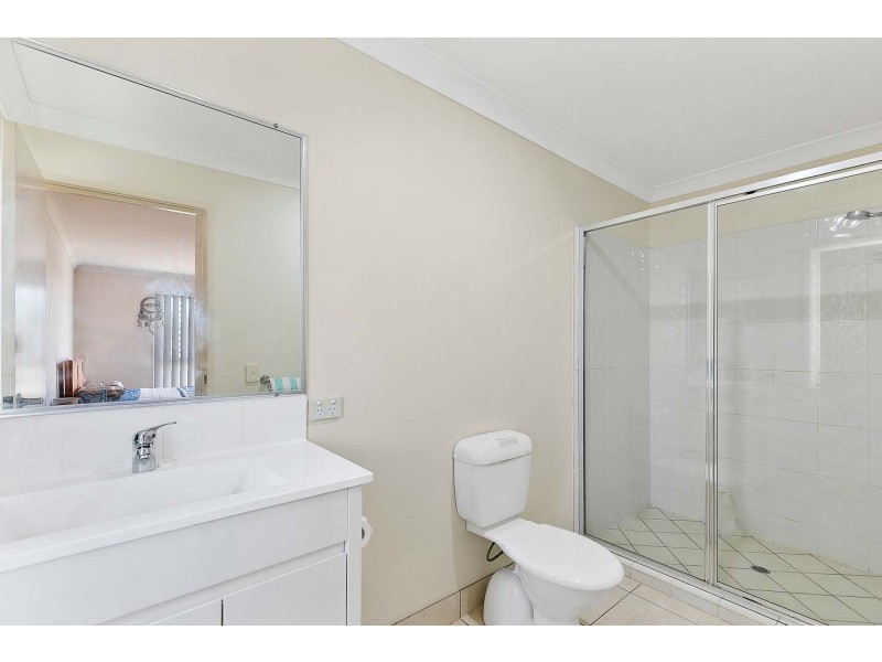 5 Genoa Court, Point Vernon QLD 4655