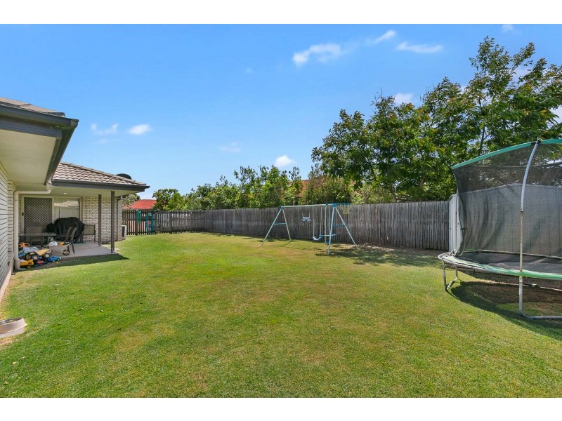 5 Genoa Court, Point Vernon QLD 4655