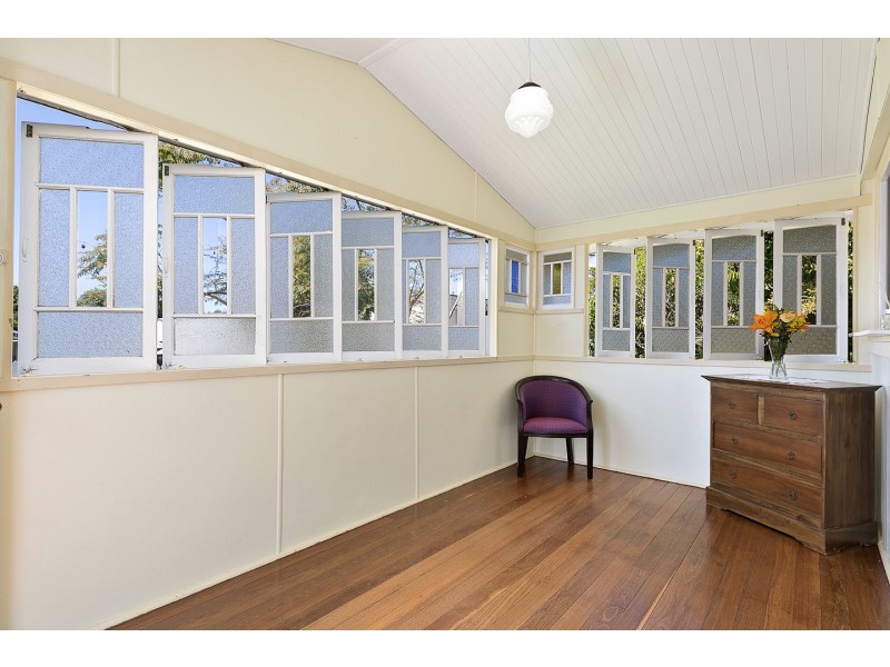 9 Down Street, Scarness QLD 4655
