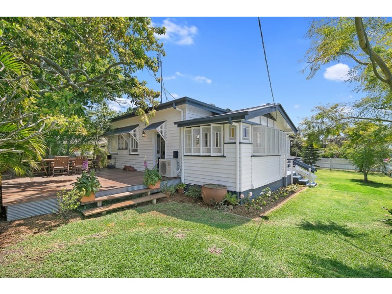 9 Down Street, Scarness QLD 4655