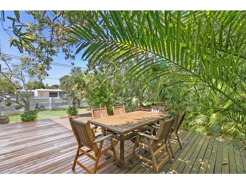 9 Down Street, Scarness QLD 4655