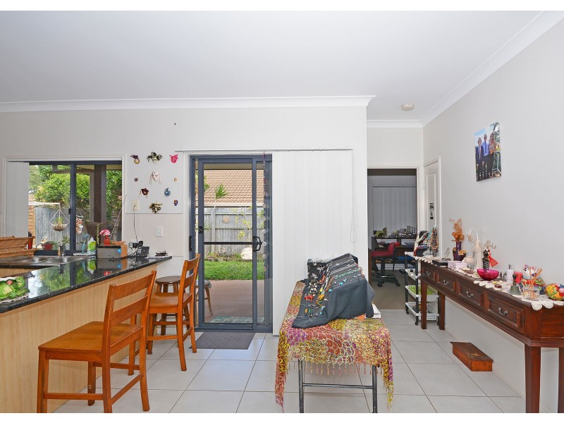9/142-146 Elizabeth St, Urangan QLD 4655