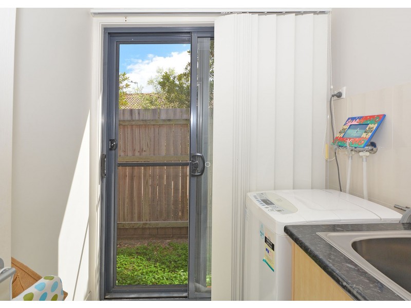 9/142-146 Elizabeth St, Urangan QLD 4655