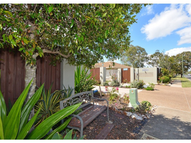 9/142-146 Elizabeth St, Urangan QLD 4655