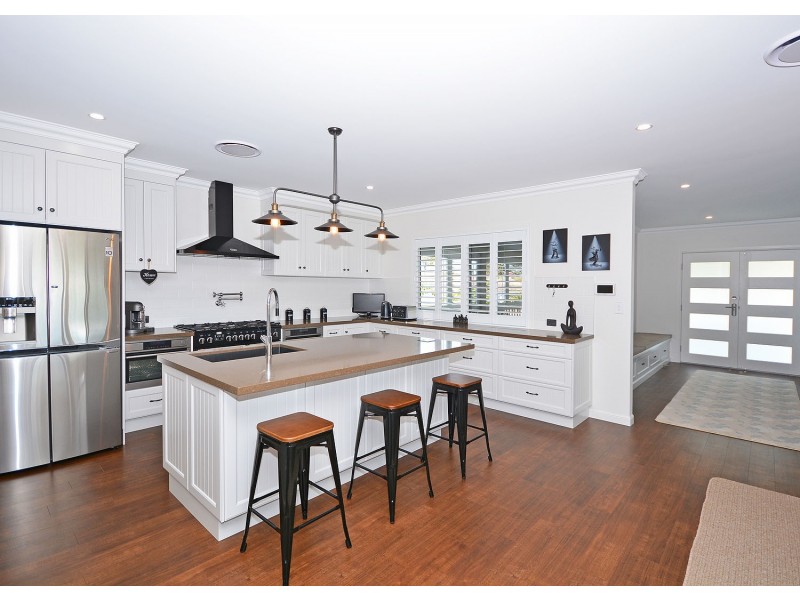 196-198 Cove Boulevard, River Heads QLD 4655