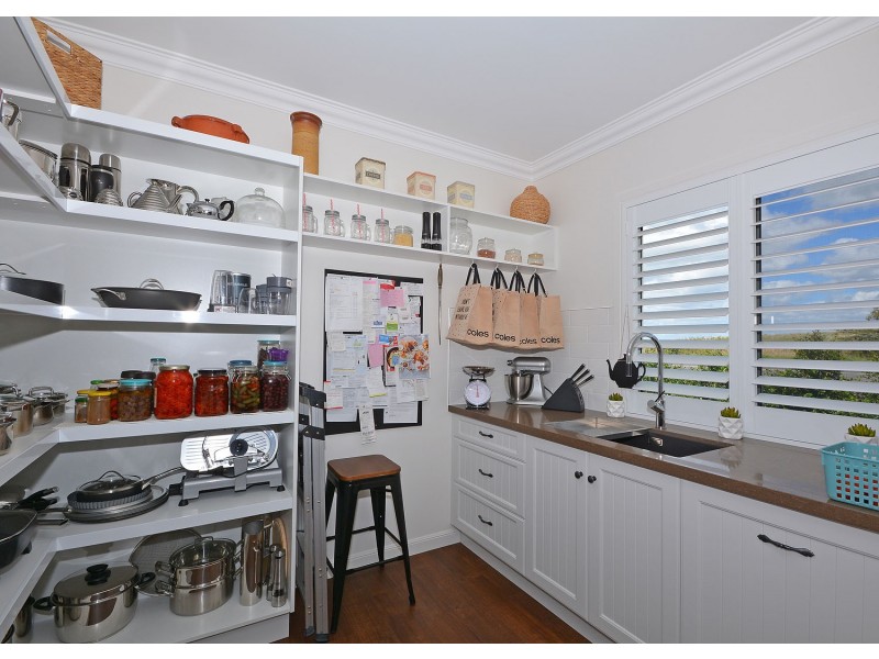 196-198 Cove Boulevard, River Heads QLD 4655