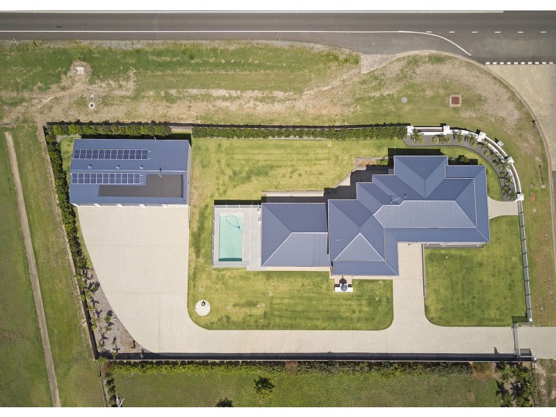 196-198 Cove Boulevard, River Heads QLD 4655