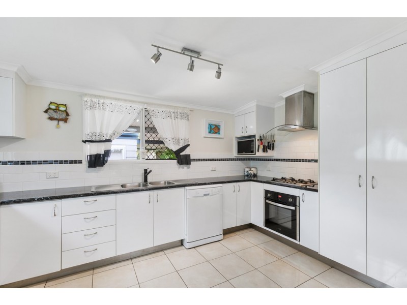 3 Howard Street, Burrum Heads QLD 4659