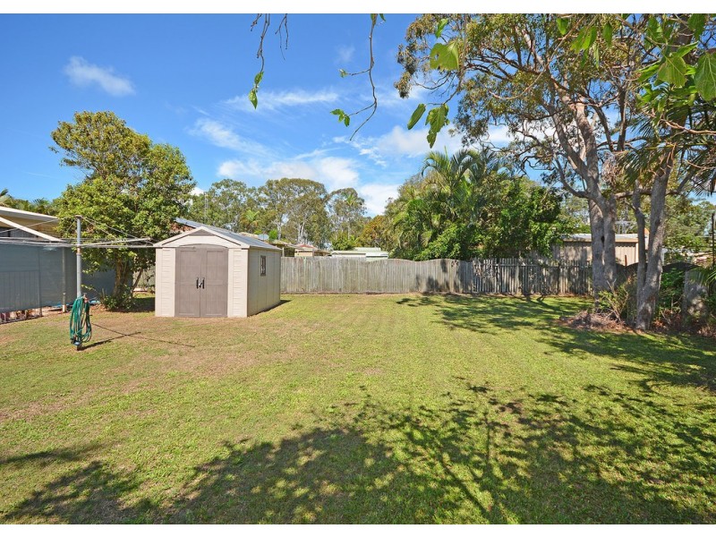 5 Howlett Street, Urangan QLD 4655