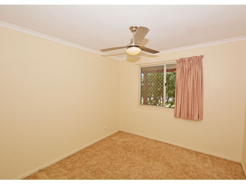 10 Owen Crescent, Urangan QLD 4655