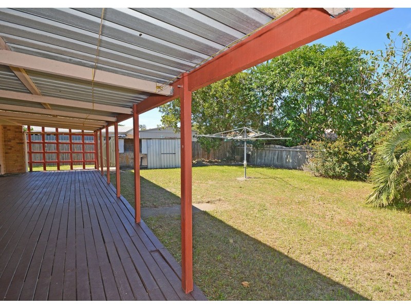 10 Owen Crescent, Urangan QLD 4655