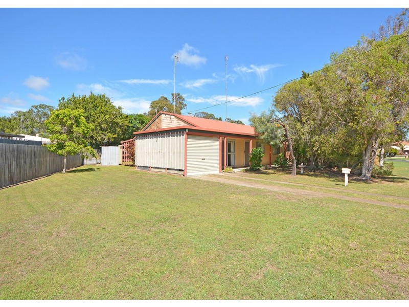 10 Owen Crescent, Urangan QLD 4655