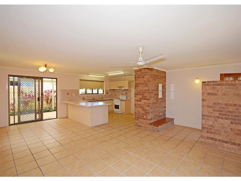 19 GREENWAY DRIVE, Pialba QLD 4655