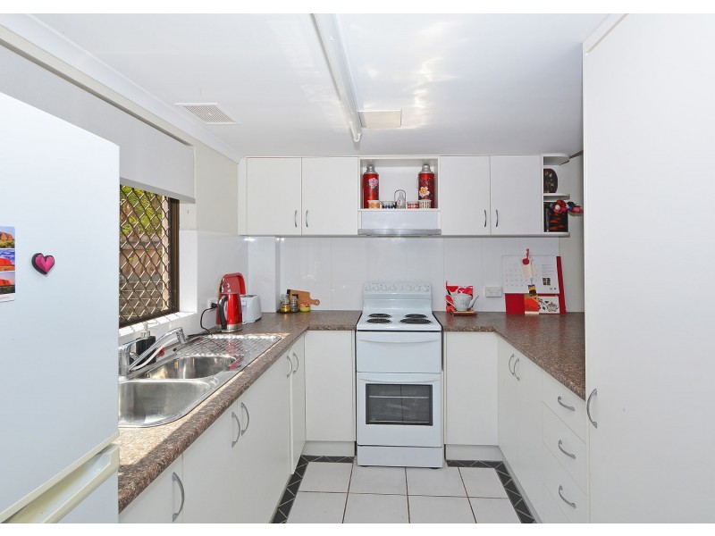 8/10 Mckean Road, Scarness QLD 4655