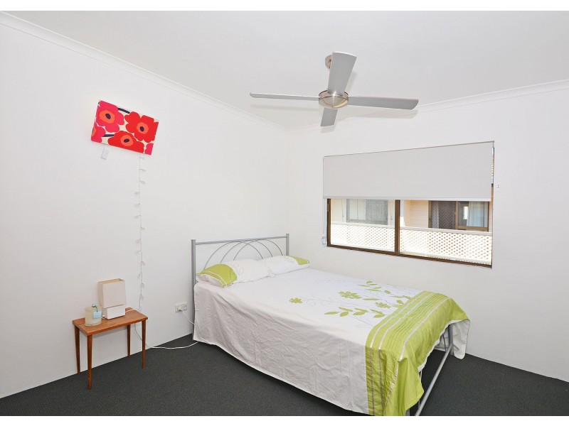 8/10 Mckean Road, Scarness QLD 4655
