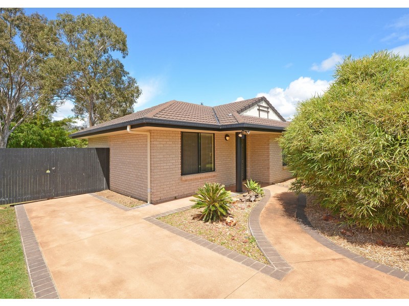 55 Miller Street, Urangan QLD 4655