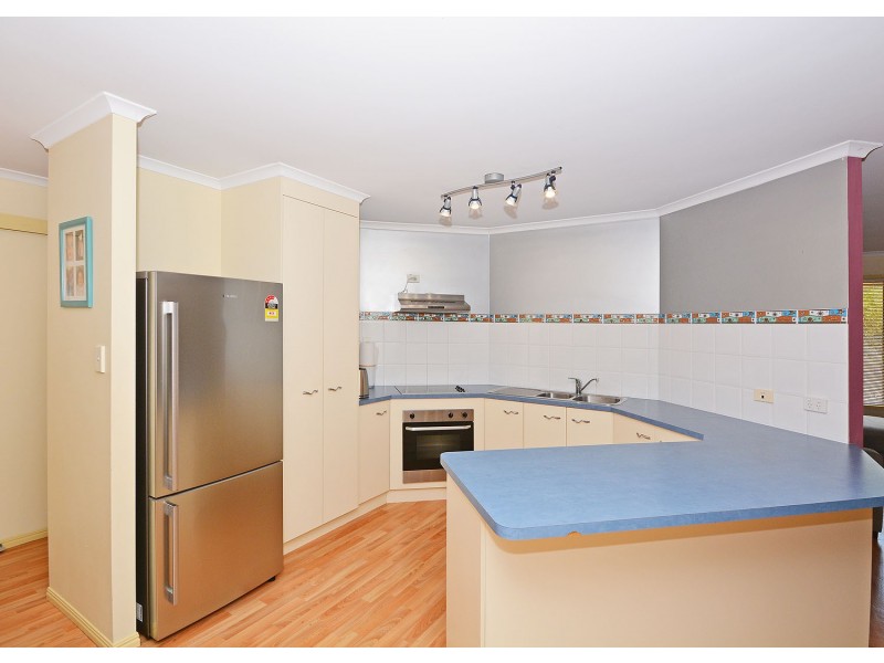 55 Miller Street, Urangan QLD 4655