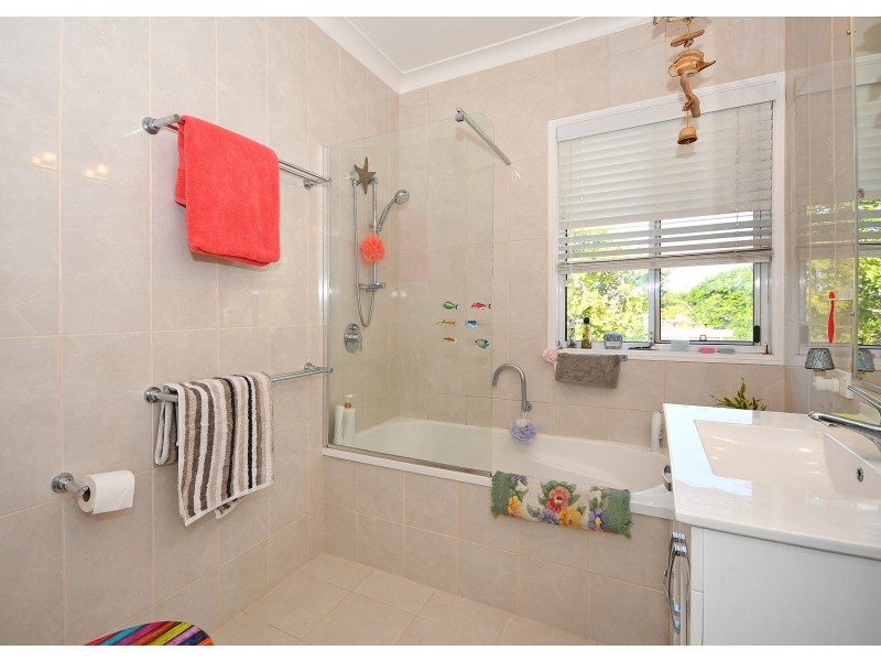 20 Pineapple Avenue, Torquay QLD 4655