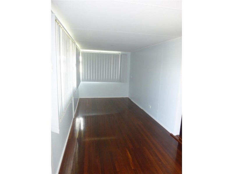 27 CARINGA STREET, Urangan QLD 4655
