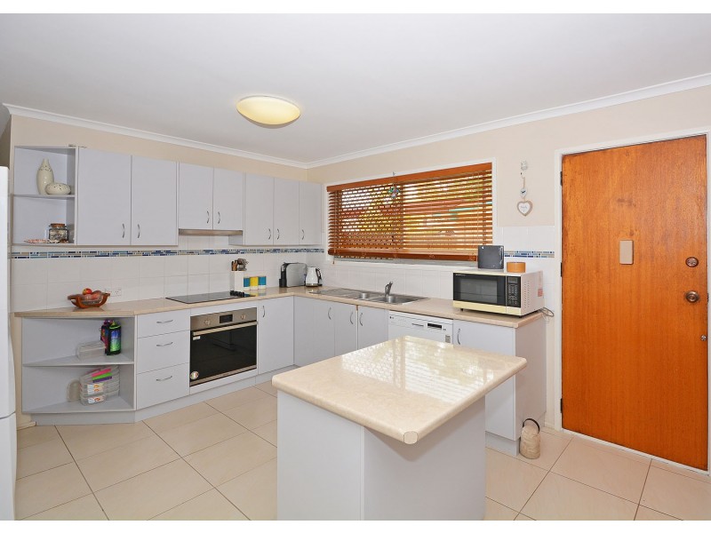 39 Hayworth Street, Point Vernon QLD 4655