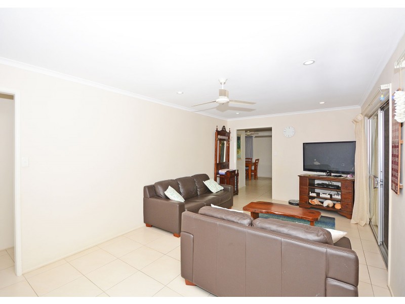39 Hayworth Street, Point Vernon QLD 4655