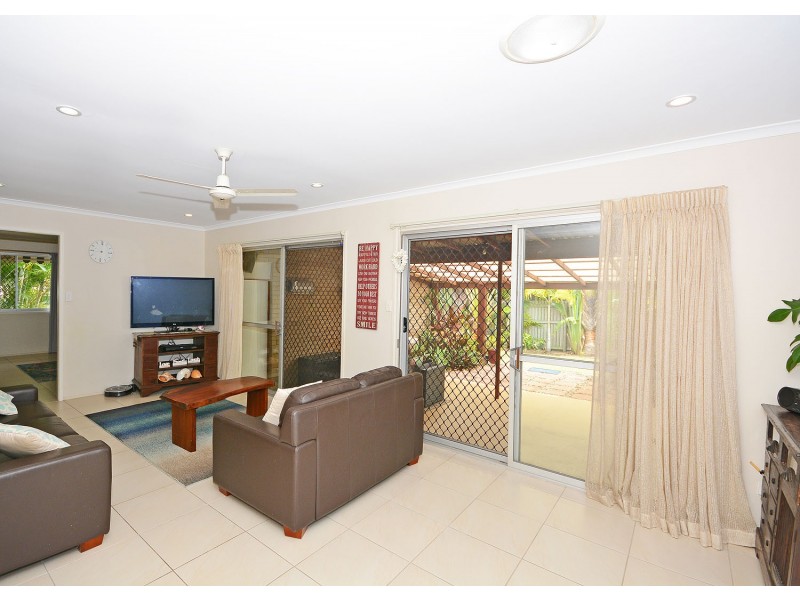 39 Hayworth Street, Point Vernon QLD 4655