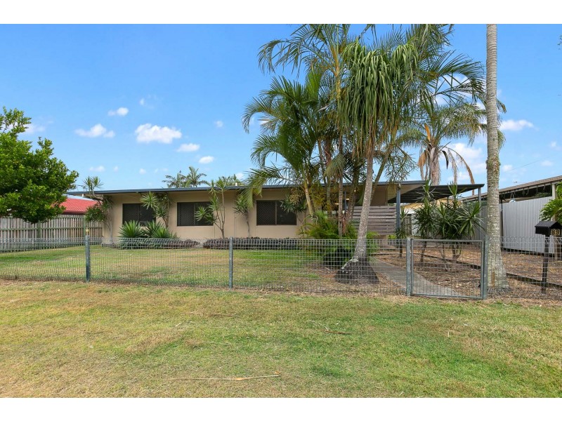 89 Pulgul Street, Urangan QLD 4655