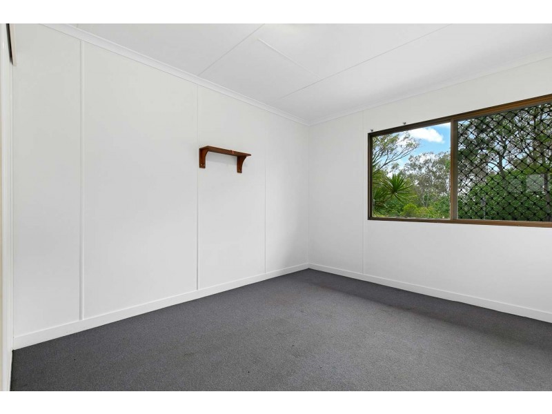 89 Pulgul Street, Urangan QLD 4655